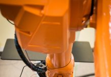 Układnice automatyczne jako sensory magazynu – jak dane z ruchu urządzeń tworzą mapę efektywności? pawel-reesinls - układnica magazynowa 3.jpg