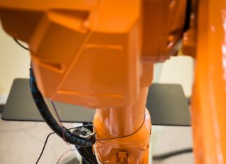 Układnice automatyczne jako sensory magazynu – jak dane z ruchu urządzeń tworzą mapę efektywności? pawel-reesinls - układnica magazynowa 3.jpg