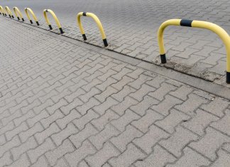Jak ręczne blokady parkingowe wpływają na poprawę bezpieczeństwa w przestrzeni publicznej? koralewscy.pl - art1 - lukasz.jpg